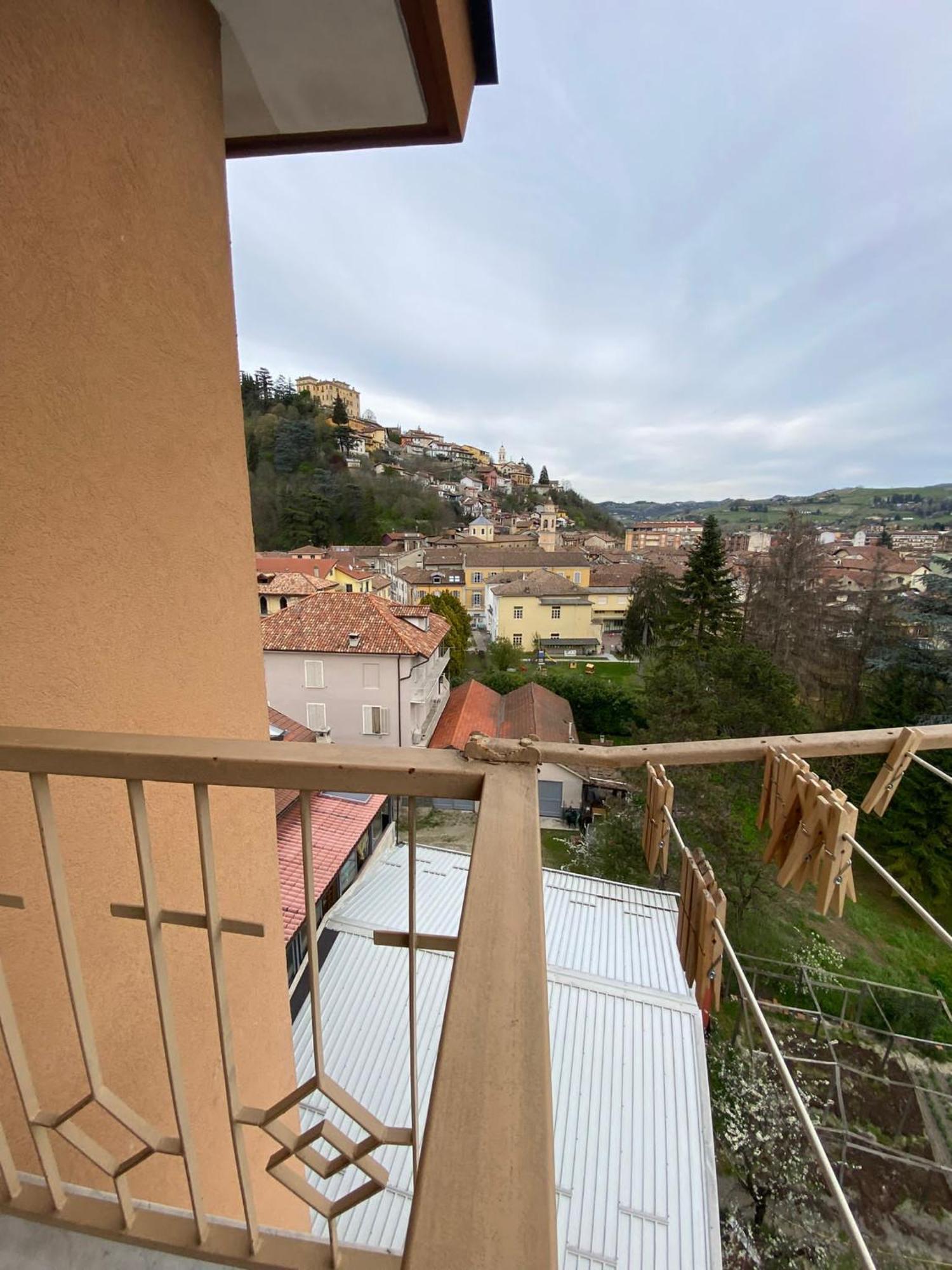 Bella Vista Apartment Canelli Exterior foto